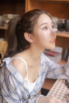 男人都想日她